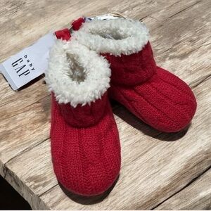 GAP Red CashSoft Cosy Knit Booties (Newborn)
